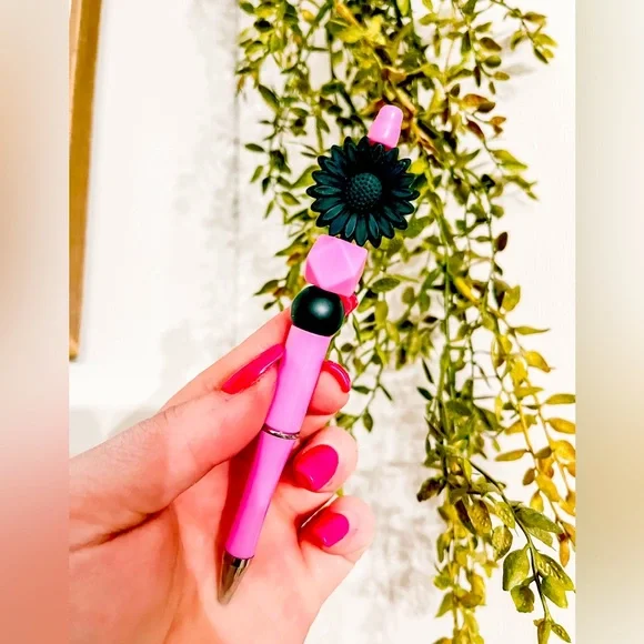 Black Flower Pen - Picture 1 of 1